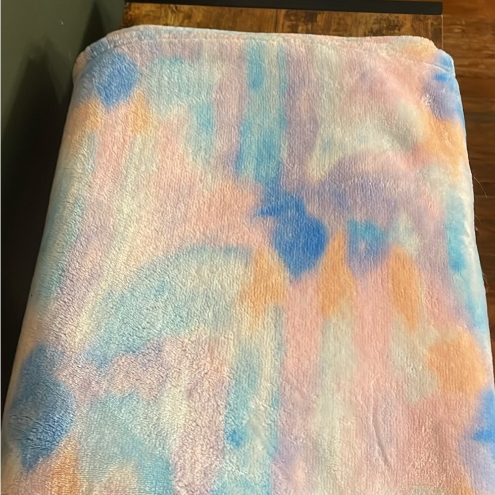 Oeko-Tex Colorful Tie-Dye Blanket